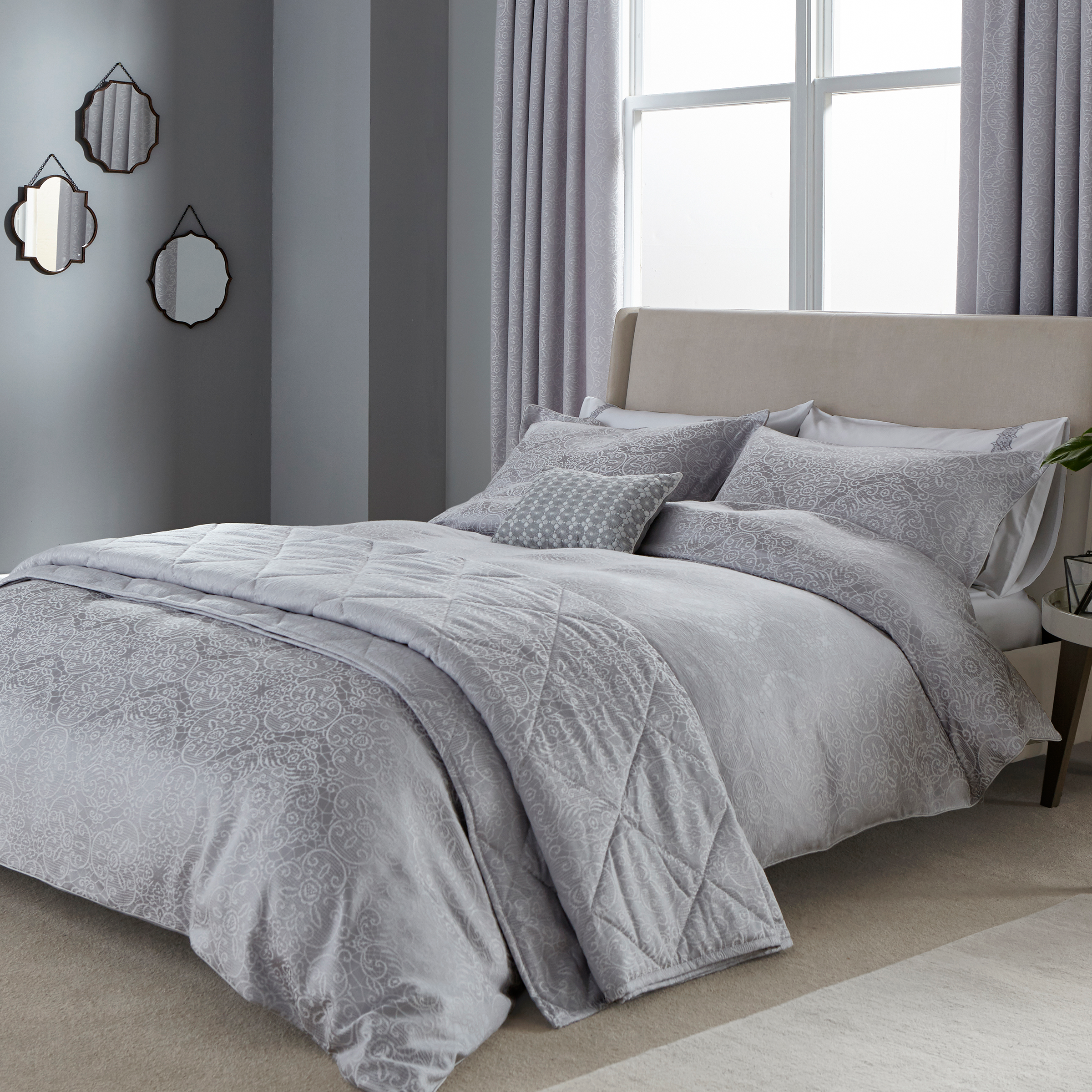 Acheter Sa Literie moderne pas cher Sur Internets : Bonnes affaires